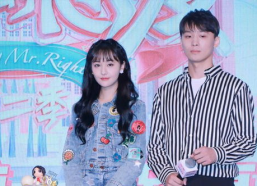 主播吃瓜娱乐圈,主播吃瓜，揭秘明星幕后故事